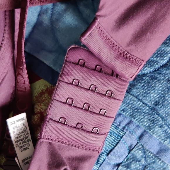 Body by Victoria 38DD/E85 Convertible Lined Demi Underwire Bra in Kir/Mulberry - Picture 7 of 13